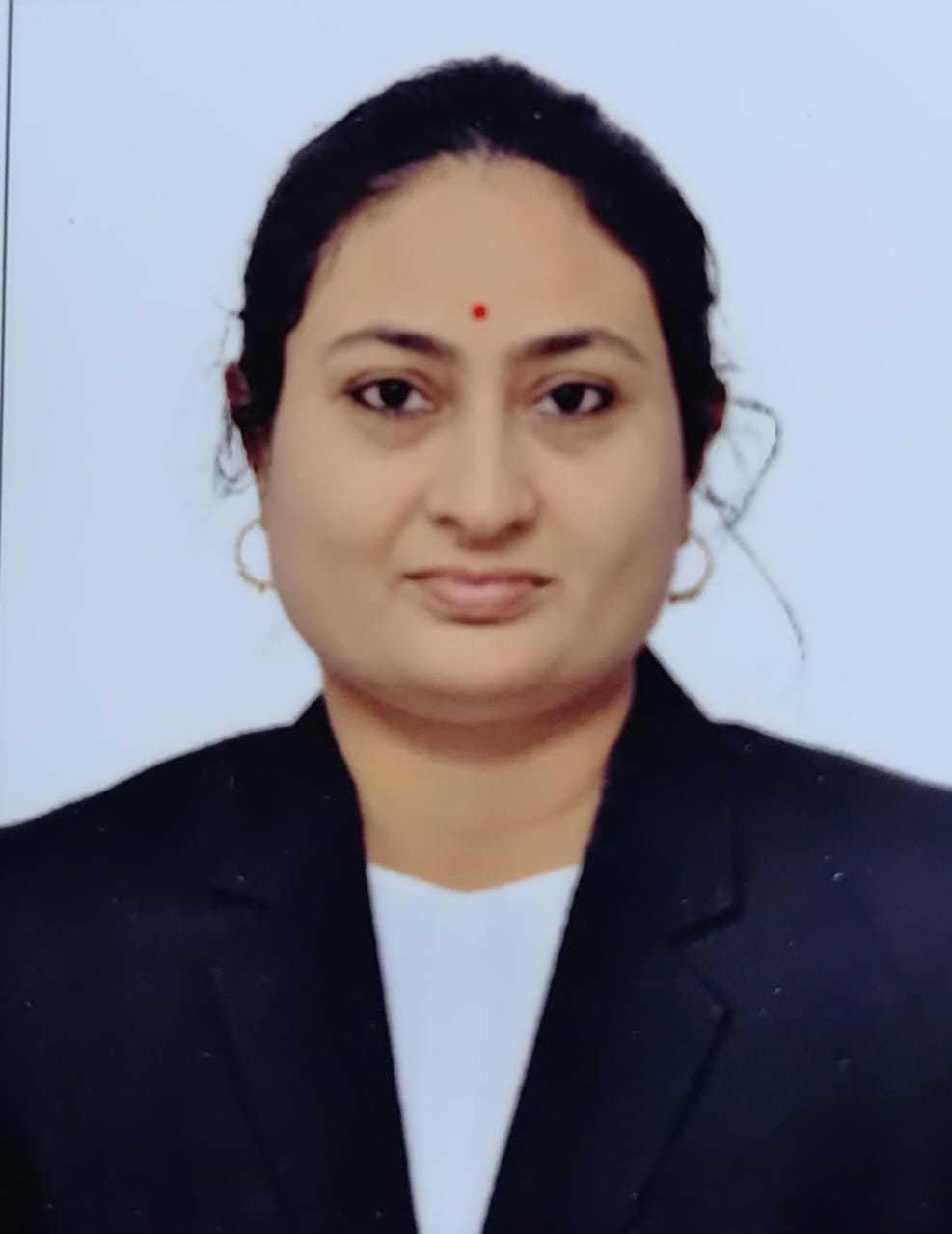 ऍड. सौं मृणाल हितेश उपाध्ये